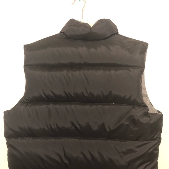 Old Navy | Black Puffer Vest - Picture 3 of 3